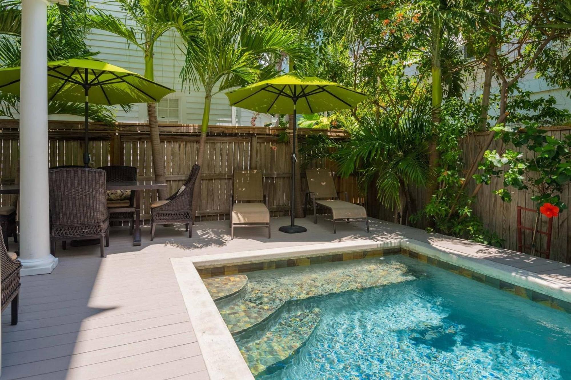 Casa de férias Ecco Domani By Avantstay Gorgeous W Pool Balcony In Great Location Month Long Only